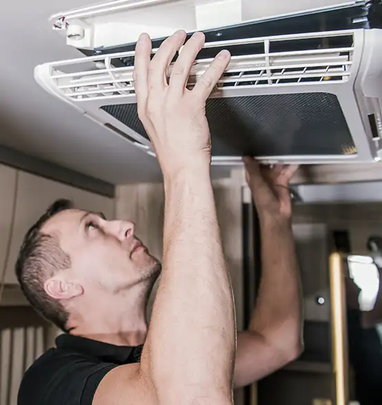  Professional Licensed And Insured Cleaners in West Allis, WI